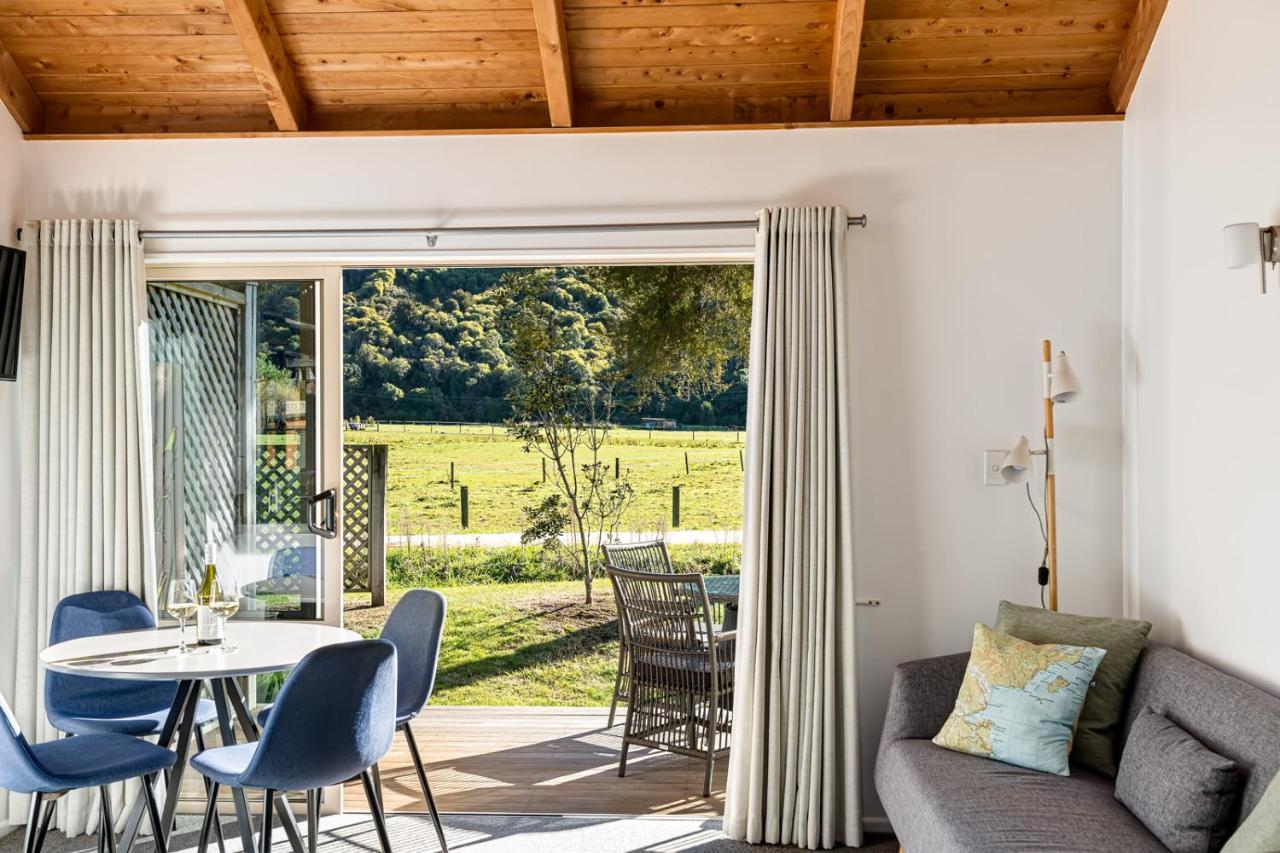 Abel Tasman Lodge Marahau Exteriör bild