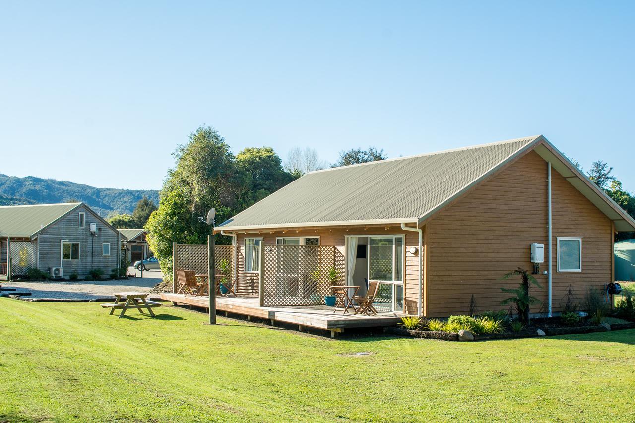 Abel Tasman Lodge Marahau Exteriör bild