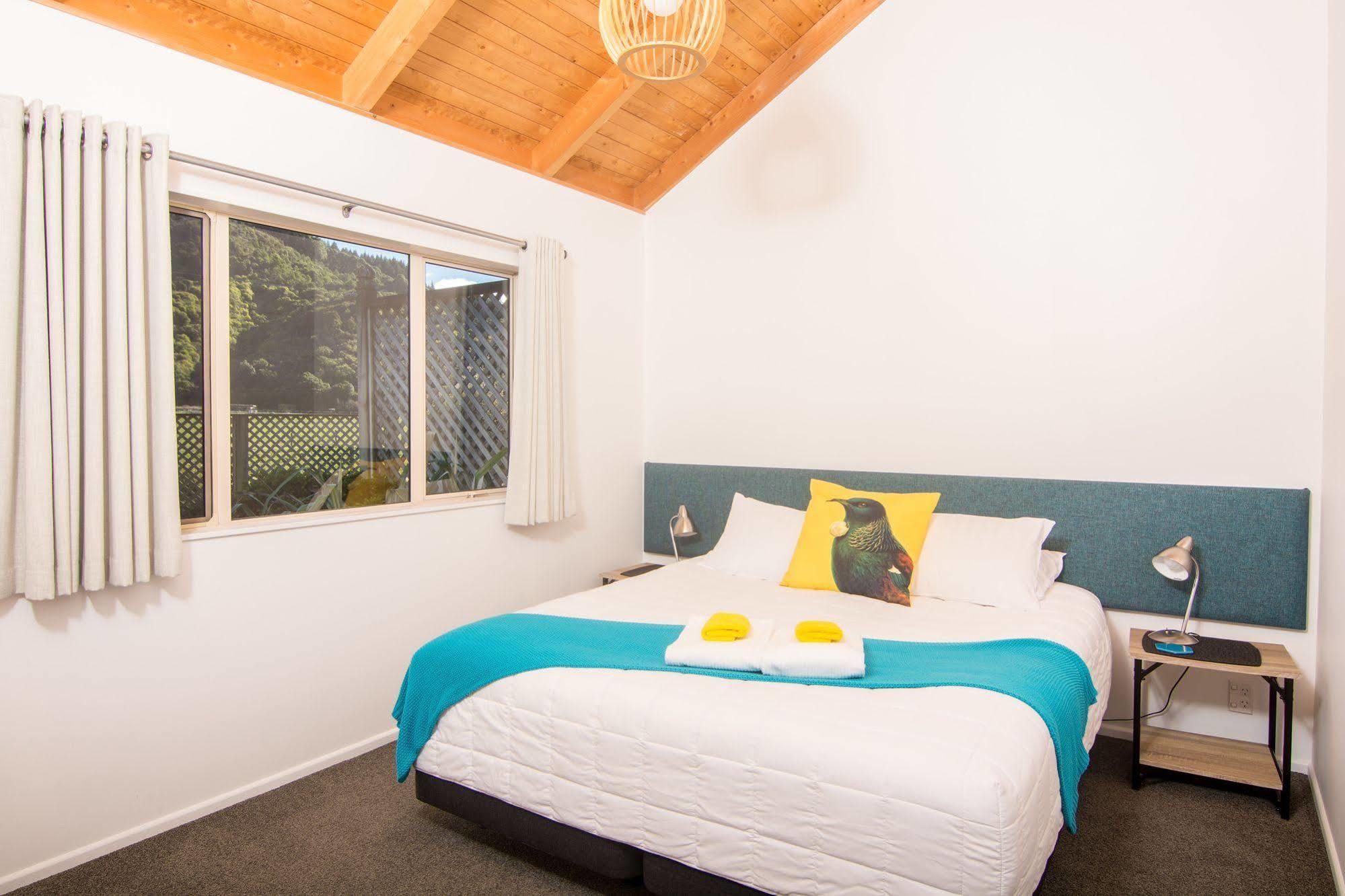 Abel Tasman Lodge Marahau Exteriör bild