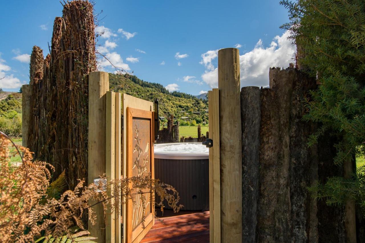 Abel Tasman Lodge Marahau Exteriör bild