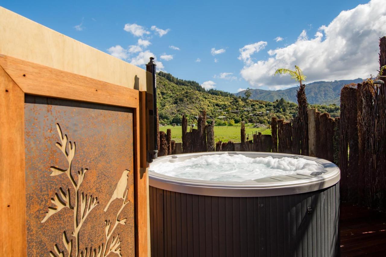 Abel Tasman Lodge Marahau Exteriör bild